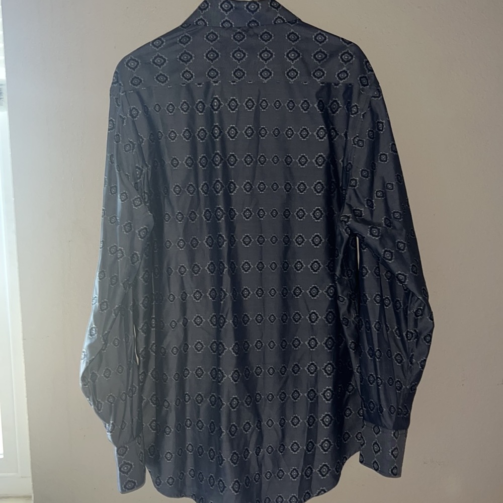 Robert Graham - Picture 4 of 5